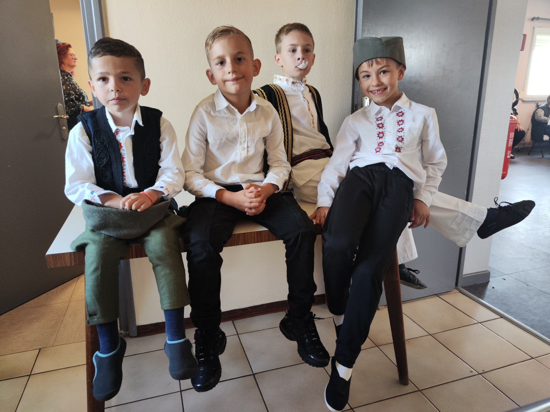 IMG-97eedff1a30f7d5bf0abcc124fa14df1-V